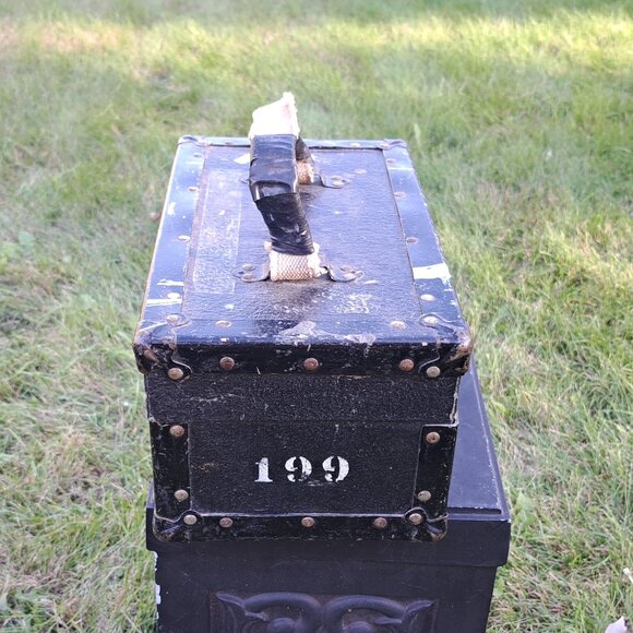 Vintage National Film Board Case - Picture 4 of 11